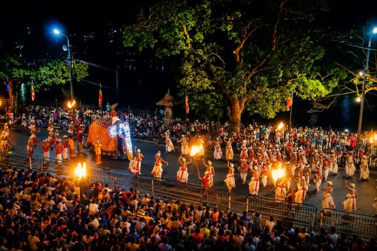 Kandy Esala Perahera Travel Guide